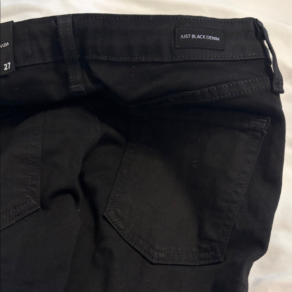 Just Black‎ Women's Skinny Jeans - Black. - Picture 3 of 6